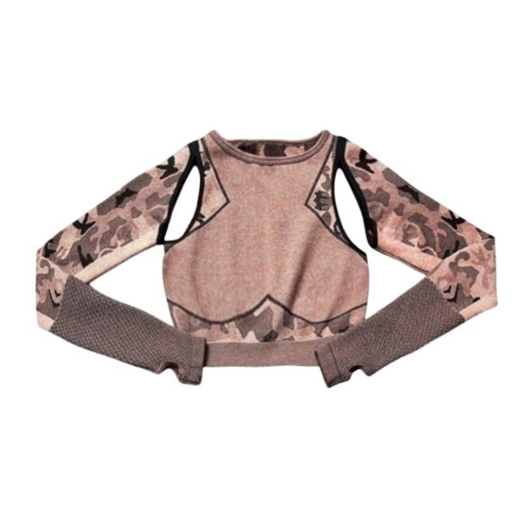 Camouflage Workout Set Top and Leggings | Size S - Picture 2 of 7